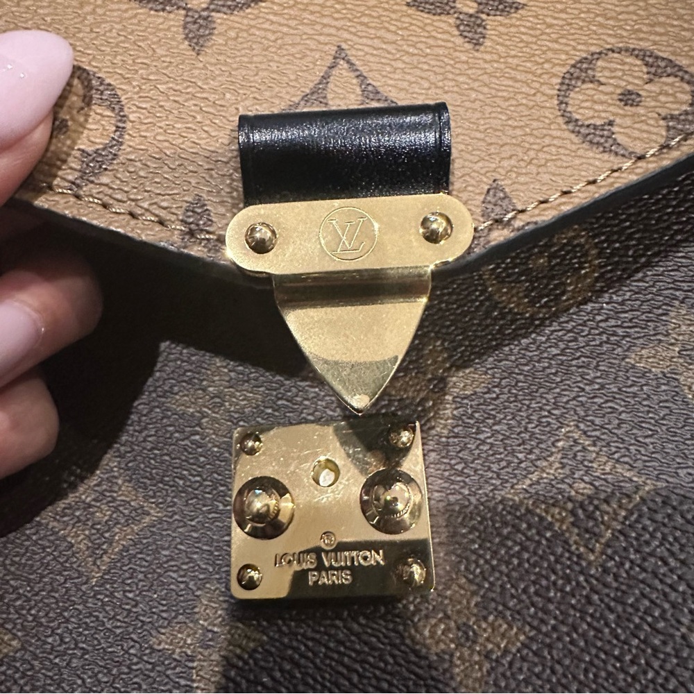Louis Vuitton Pochette Métis Monogram Reverse - Picture 6 of 10